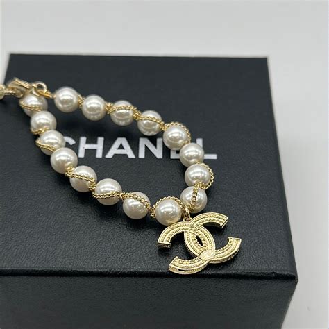 chanel pearl bracelet|chanel pearl bracelet price.